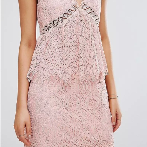 Foxiedox V Neck Lace Ruffle Midi Dress - Pink - Picture 5 of 6
